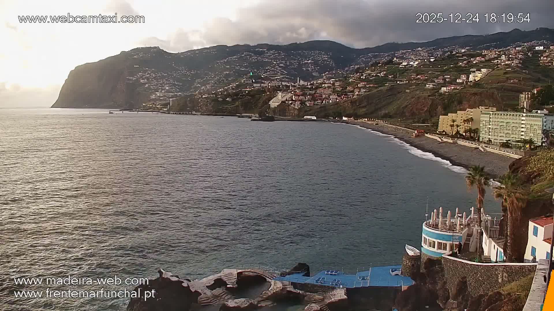 Sao Martinho, Piscinas Naturais da Doca do Cavacas Natural Pools Live Cam - Sao Martinho,  Funchal, Madeira, Portugal
