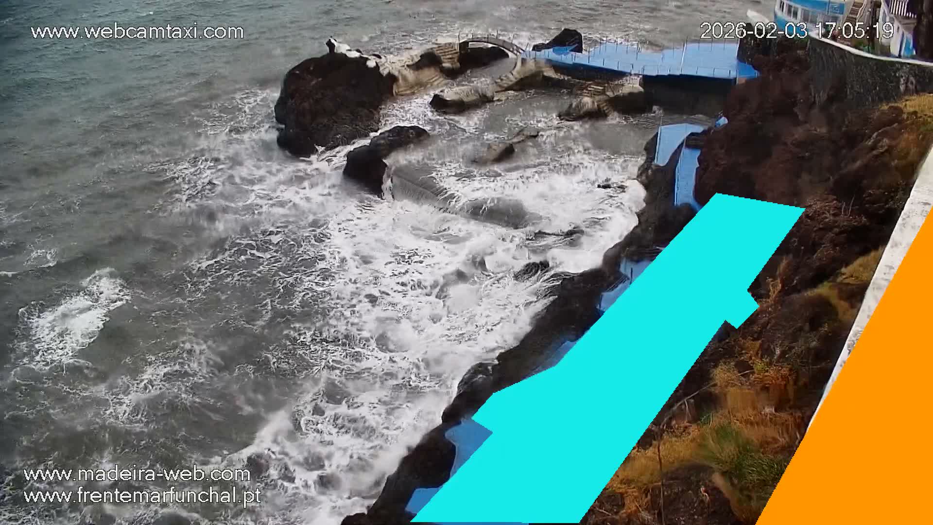 Sao Martinho, Piscinas Naturais da Doca do Cavacas Natural Pools Live Cam - Sao Martinho,  Funchal, Madeira, Portugal