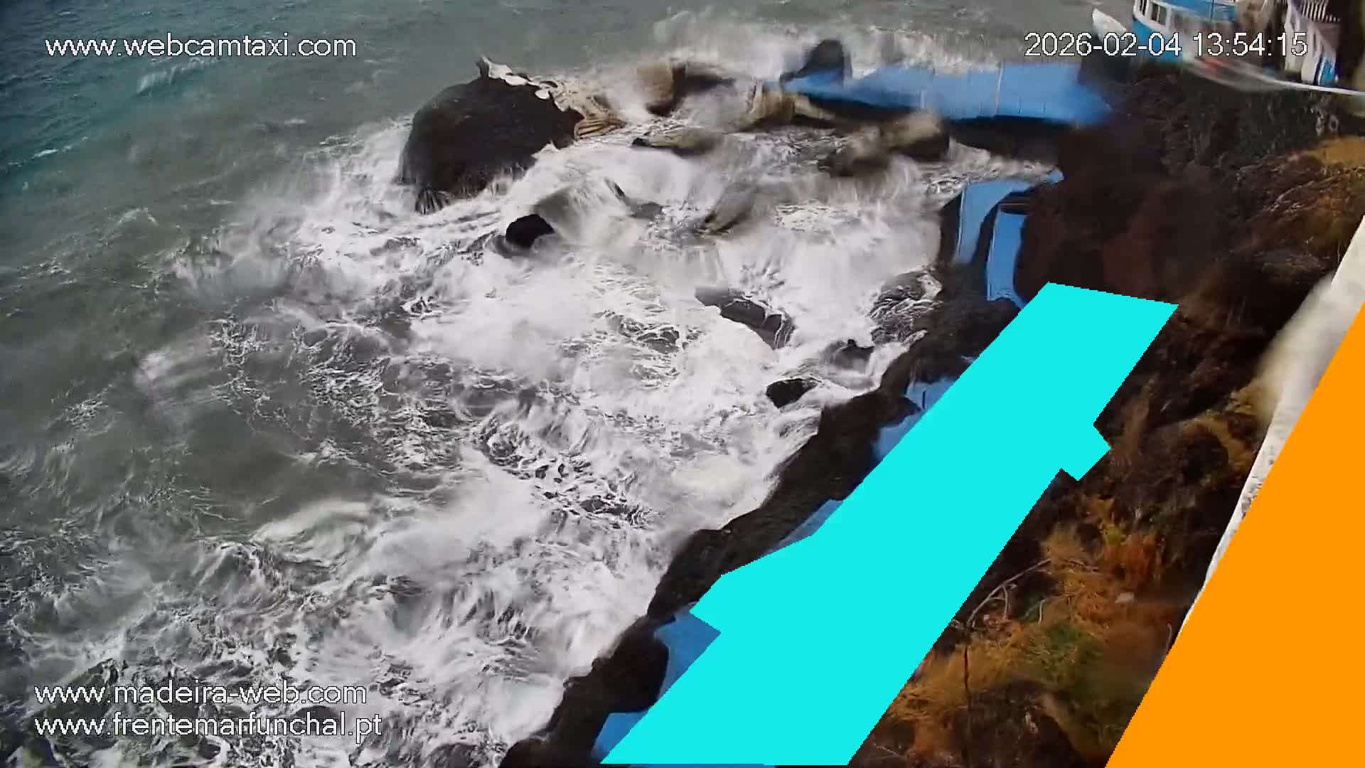 Sao Martinho, Piscinas Naturais da Doca do Cavacas Natural Pools Live Cam - Sao Martinho,  Funchal, Madeira, Portugal