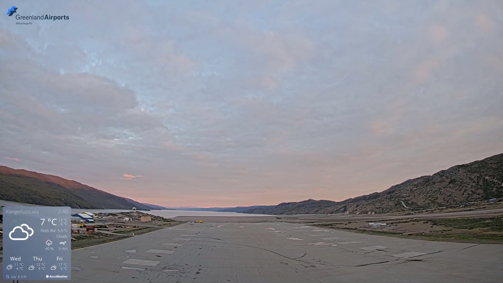 Kangerlussuaq Village & Kangerlussuaq Sondre Stromfjord Airport West Towards View Live Cam SFJ/BGSF - Kangerlussuaq, Qeqqata, Greenland, Denmark