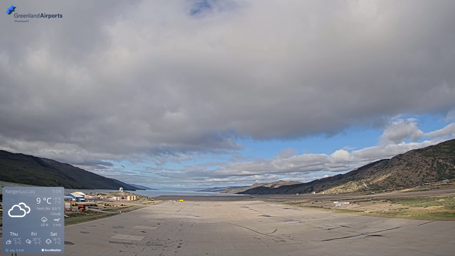 Kangerlussuaq Village & Kangerlussuaq Sondre Stromfjord Airport West Towards View Live Cam SFJ/BGSF - Kangerlussuaq, Qeqqata, Greenland, Denmark