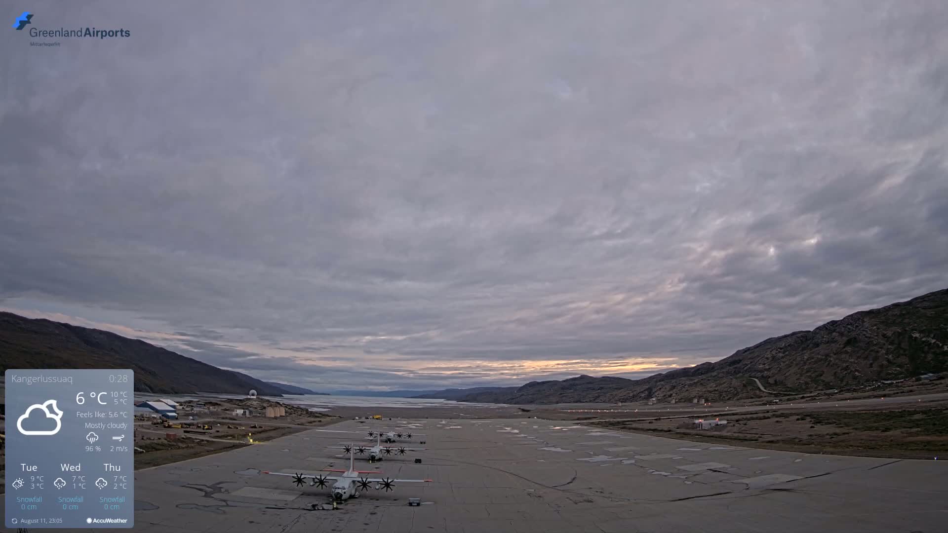 Kangerlussuaq Village & Kangerlussuaq Sondre Stromfjord Airport West Towards View Live Cam SFJ/BGSF - Kangerlussuaq, Qeqqata, Greenland, Denmark