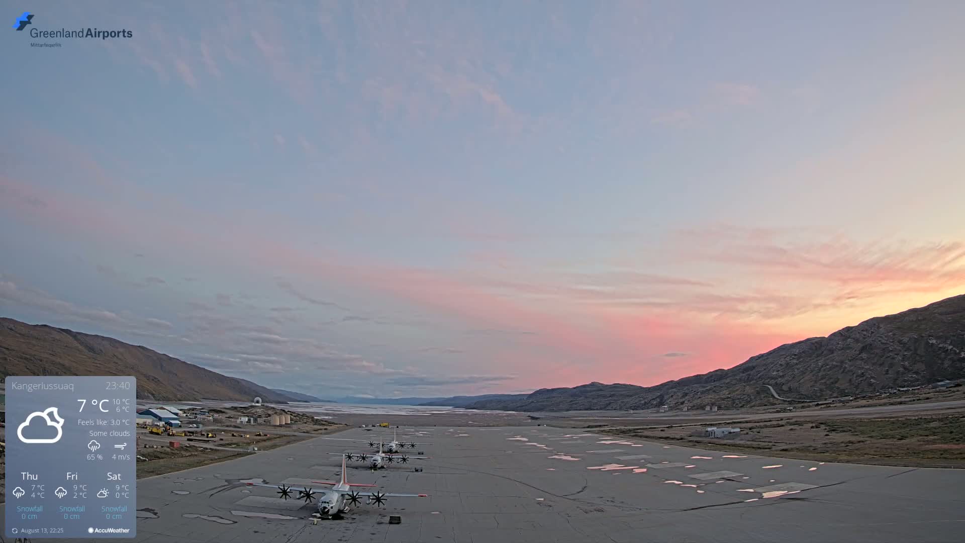 Kangerlussuaq Village & Kangerlussuaq Sondre Stromfjord Airport West Towards View Live Cam SFJ/BGSF - Kangerlussuaq, Qeqqata, Greenland, Denmark