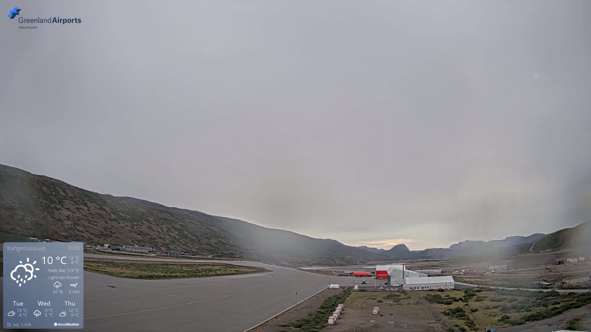 Kangerlussuaq Village & Kangerlussuaq Sondre Stromfjord Airport East Towards View Live Cam SFJ/BGSF - Kangerlussuaq, Qeqqata, Greenland, Denmark