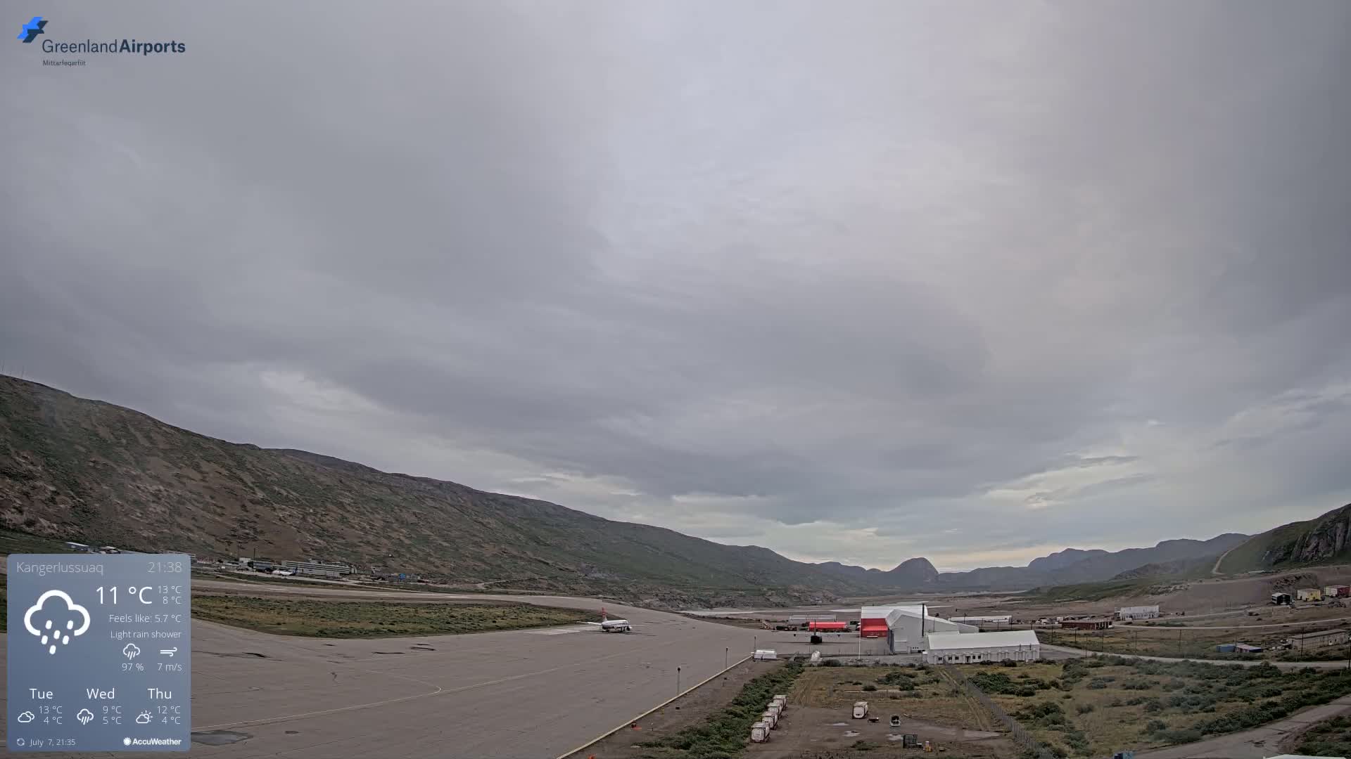 Kangerlussuaq Village & Kangerlussuaq Sondre Stromfjord Airport East Towards View Live Cam SFJ/BGSF - Kangerlussuaq, Qeqqata, Greenland, Denmark