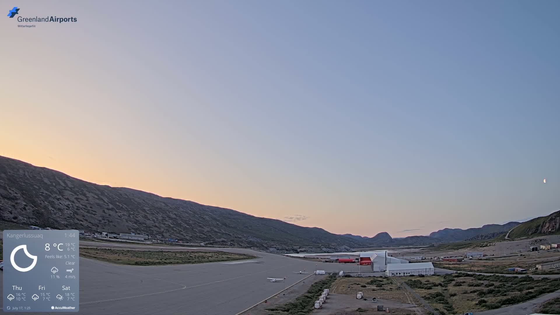 Kangerlussuaq Village & Kangerlussuaq Sondre Stromfjord Airport East Towards View Live Cam SFJ/BGSF - Kangerlussuaq, Qeqqata, Greenland, Denmark