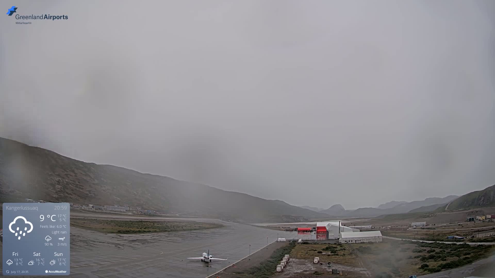 Kangerlussuaq Village & Kangerlussuaq Sondre Stromfjord Airport East Towards View Live Cam SFJ/BGSF - Kangerlussuaq, Qeqqata, Greenland, Denmark
