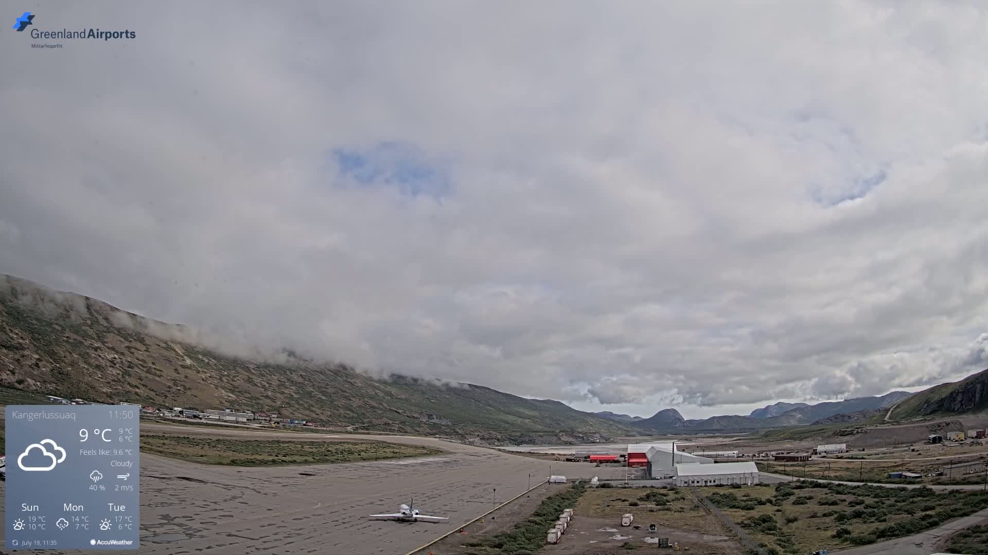 Kangerlussuaq Village & Kangerlussuaq Sondre Stromfjord Airport East Towards View Live Cam SFJ/BGSF - Kangerlussuaq, Qeqqata, Greenland, Denmark
