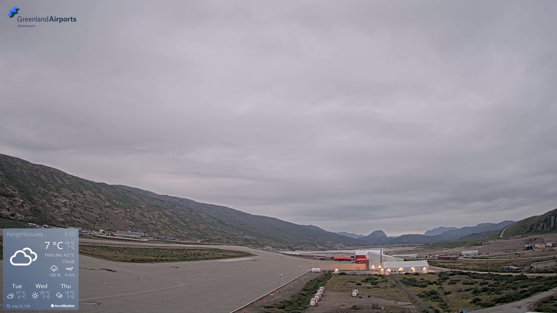 Kangerlussuaq Village & Kangerlussuaq Sondre Stromfjord Airport East Towards View Live Cam SFJ/BGSF - Kangerlussuaq, Qeqqata, Greenland, Denmark