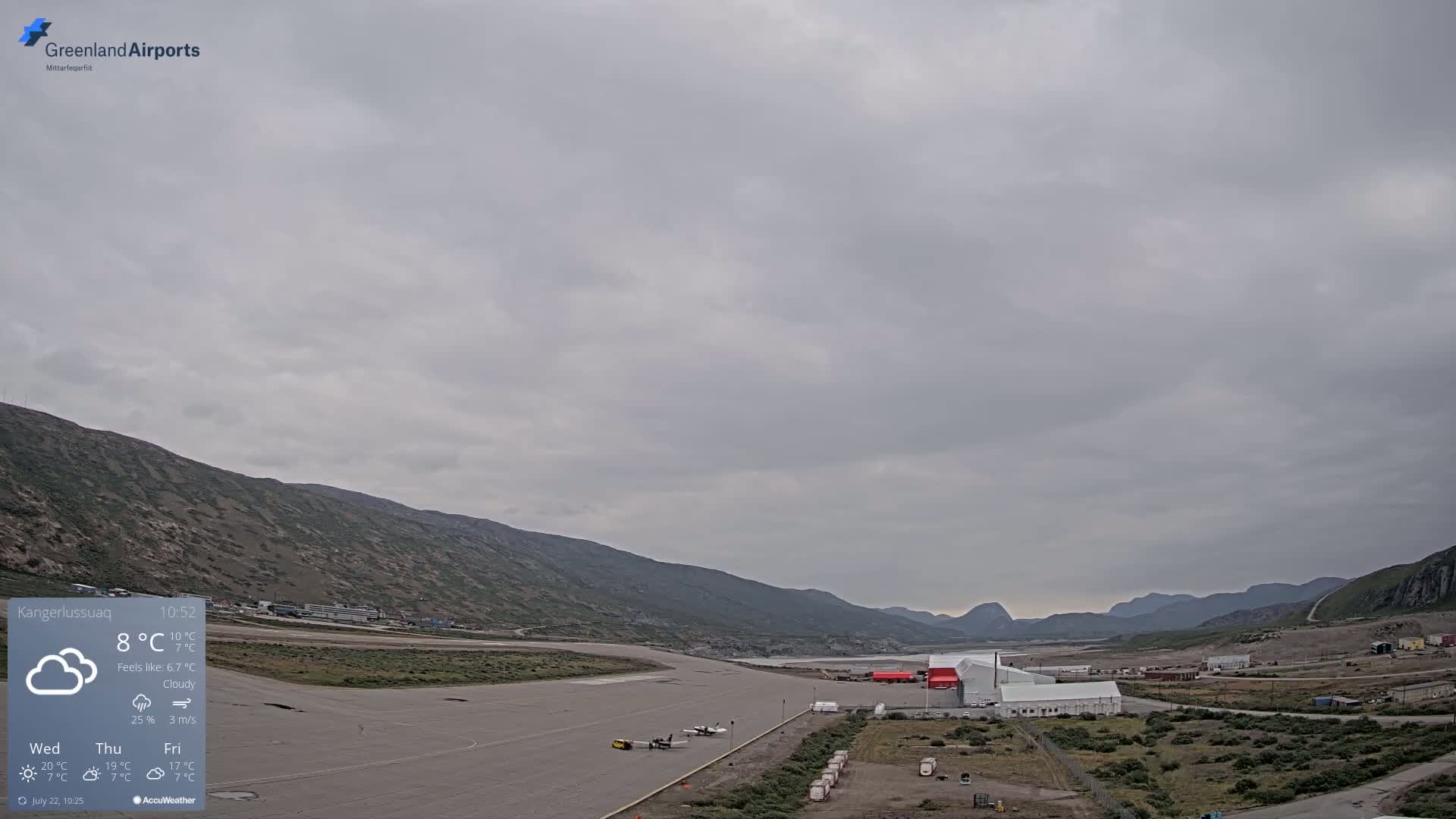 Kangerlussuaq Village & Kangerlussuaq Sondre Stromfjord Airport East Towards View Live Cam SFJ/BGSF - Kangerlussuaq, Qeqqata, Greenland, Denmark