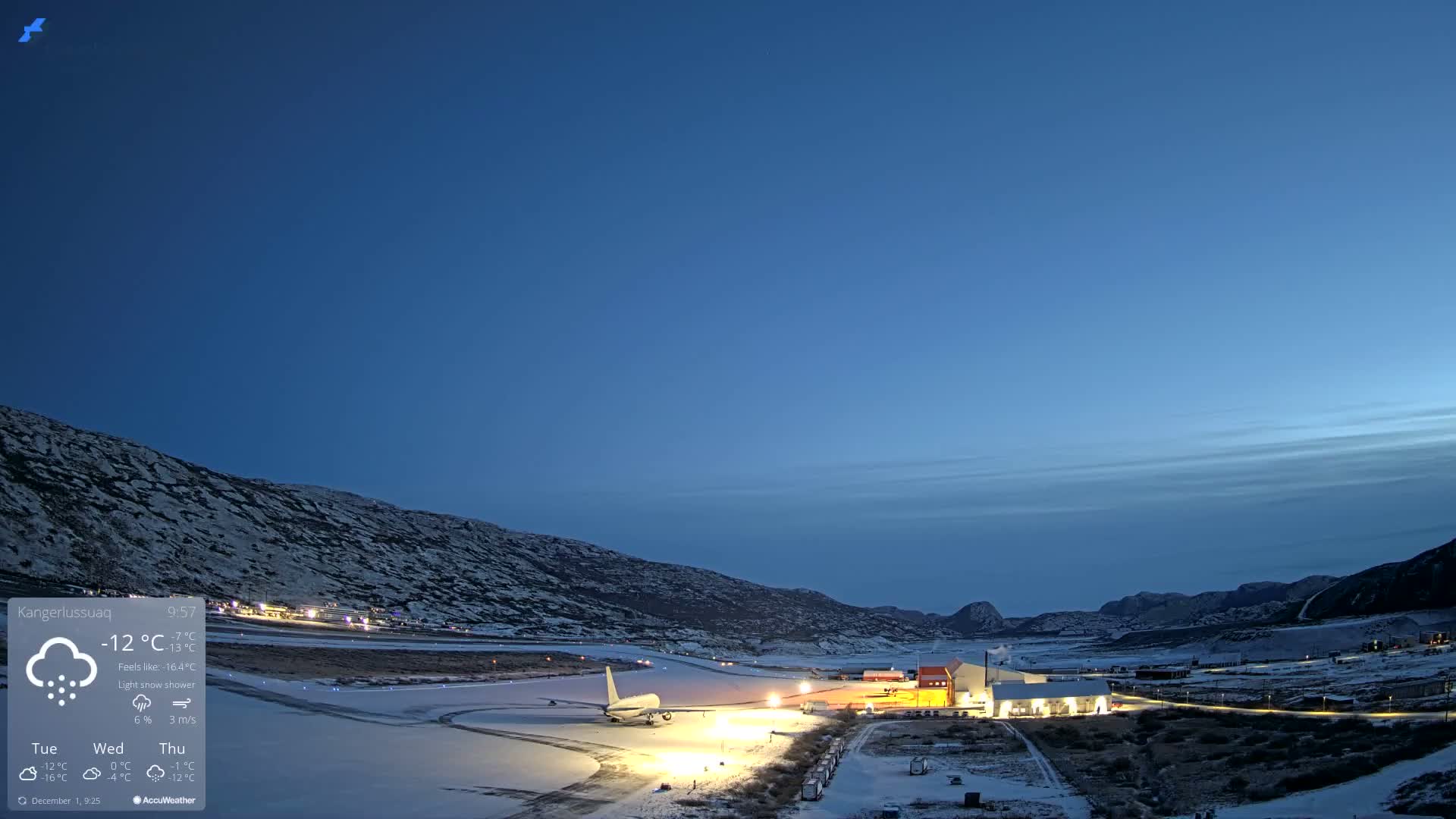 Kangerlussuaq Village & Kangerlussuaq Sondre Stromfjord Airport East Towards View Live Cam SFJ/BGSF - Kangerlussuaq, Qeqqata, Greenland, Denmark