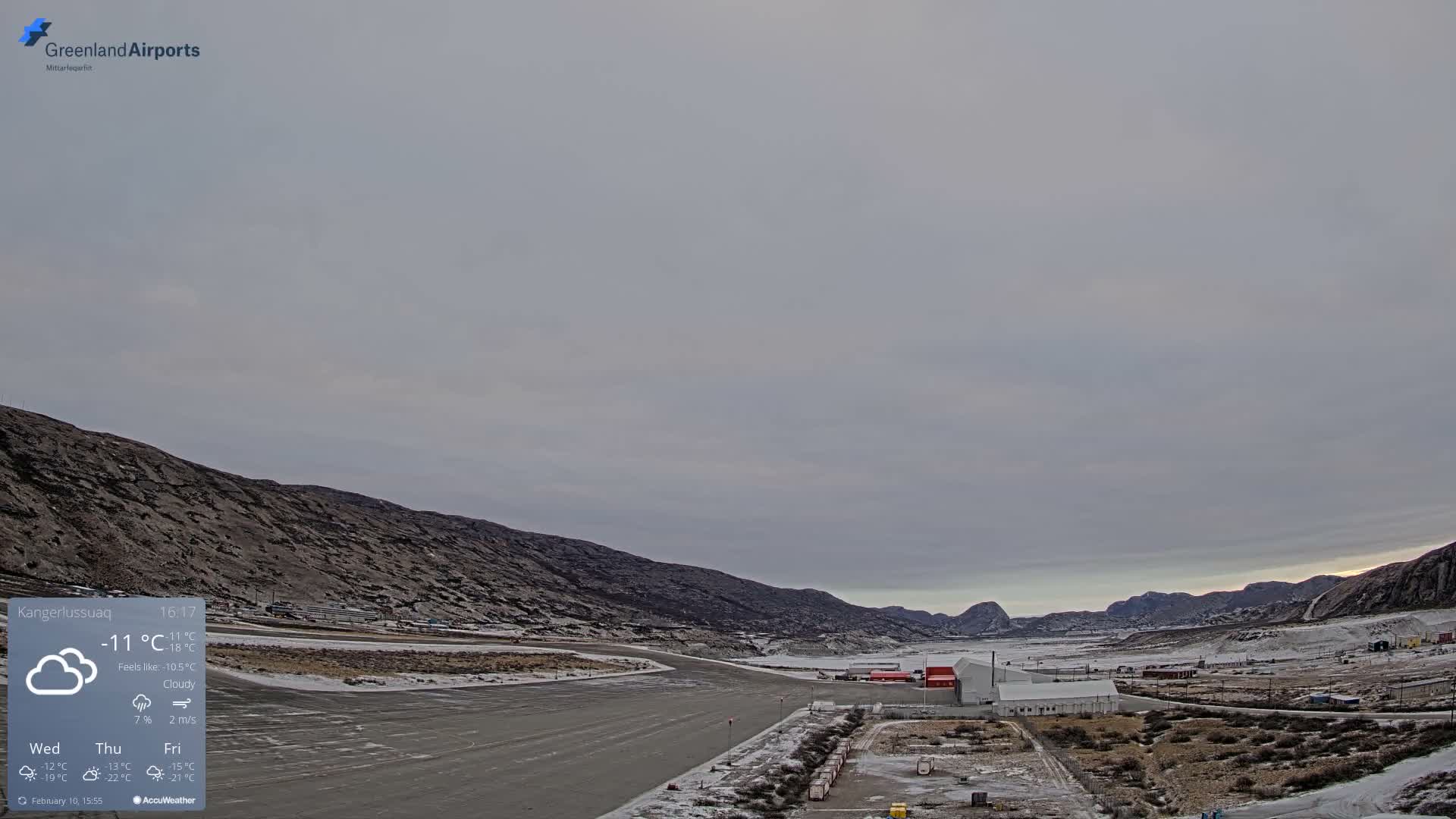 Kangerlussuaq Village & Kangerlussuaq Sondre Stromfjord Airport East Towards View Live Cam SFJ/BGSF - Kangerlussuaq, Qeqqata, Greenland, Denmark