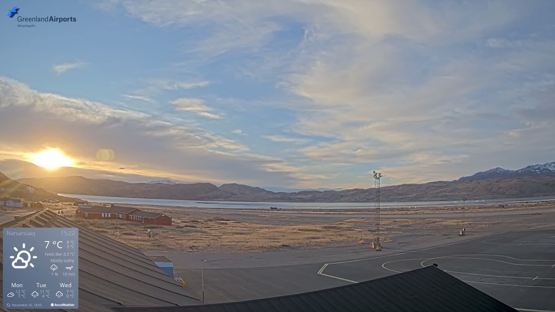 Narsarsuaq Village & Narsarsuaq International Airport West Towards Live Cam UAK / BGBW - Narsarsuaq, Kujalleq, Greenland, Denmark
