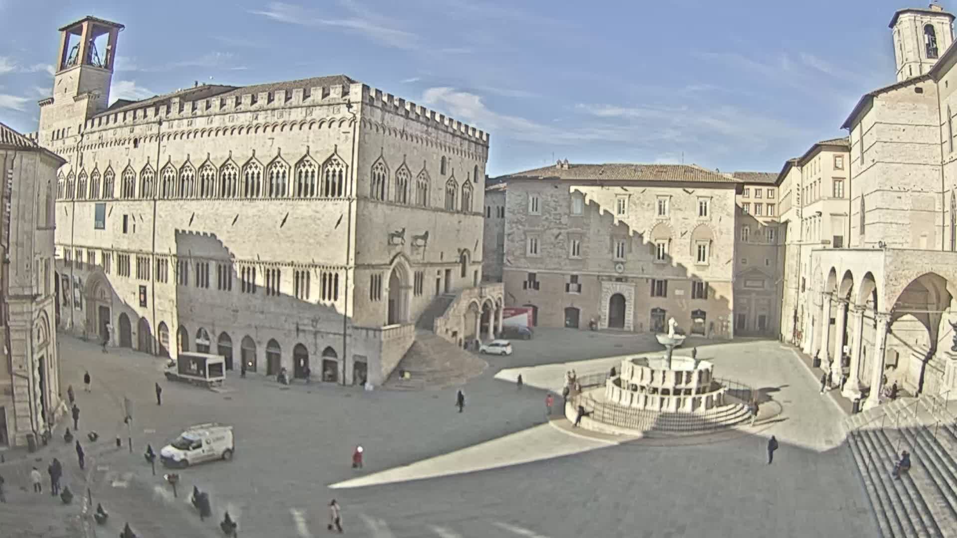 Perugia Piazza IV Novembre Square Live Cam - Umbria, Italy