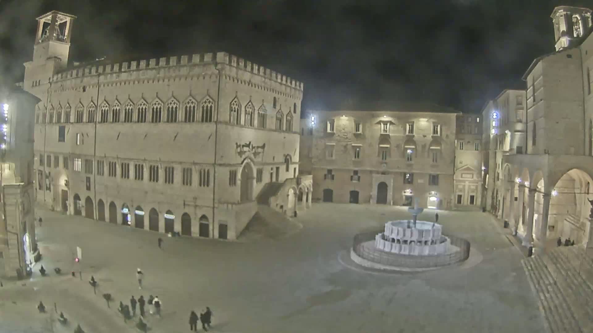 Perugia Piazza IV Novembre Square Live Cam - Umbria, Italy