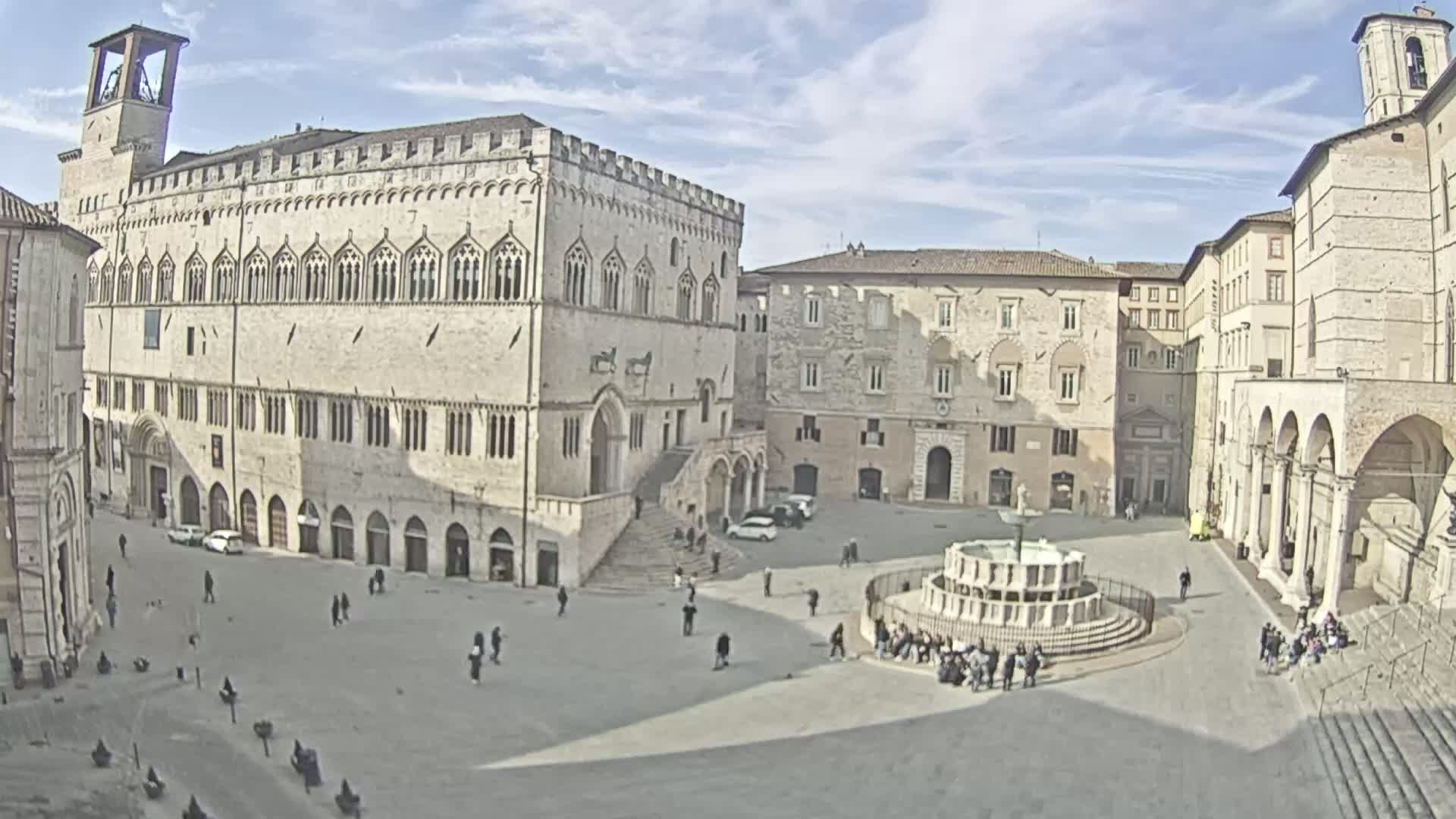 Perugia Piazza IV Novembre Square Live Cam - Umbria, Italy