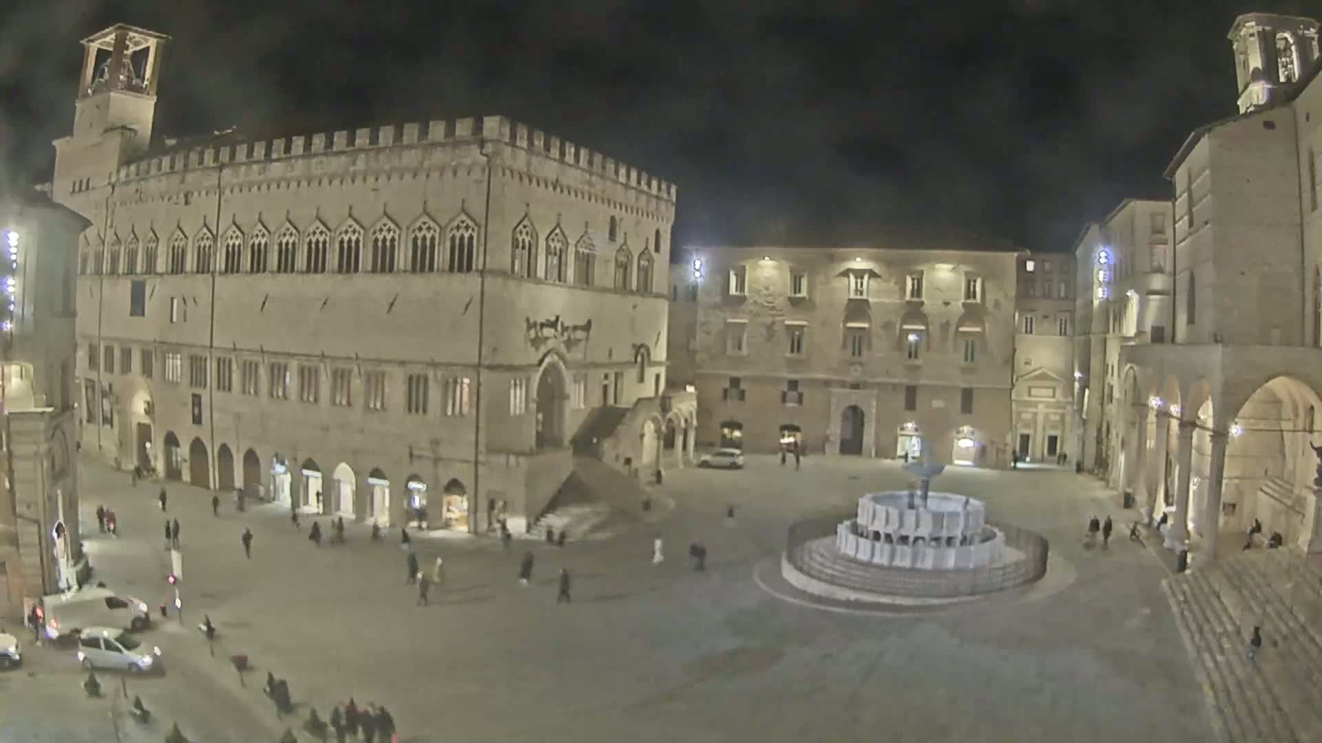 Perugia Piazza IV Novembre Square Live Cam - Umbria, Italy