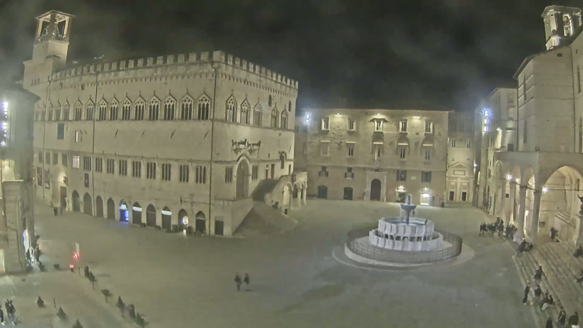 Perugia Piazza IV Novembre Square Live Cam - Umbria, Italy