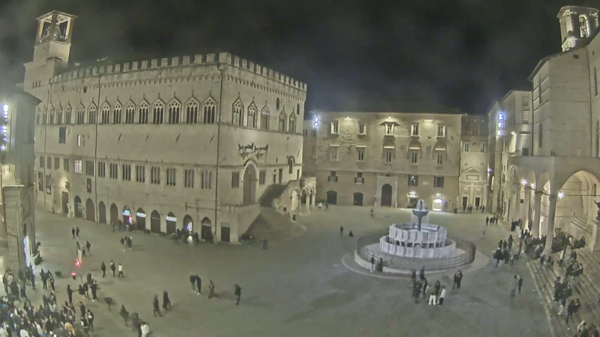 Perugia Piazza IV Novembre Square Live Cam - Umbria, Italy