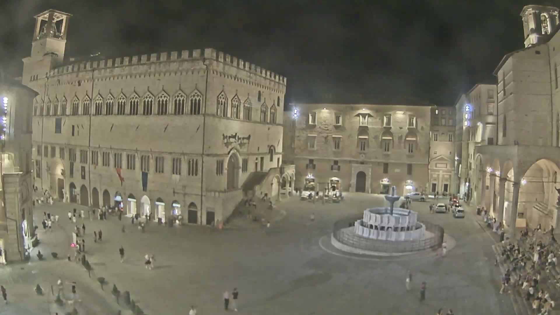 Perugia Piazza IV Novembre Square Live Cam - Umbria, Italy
