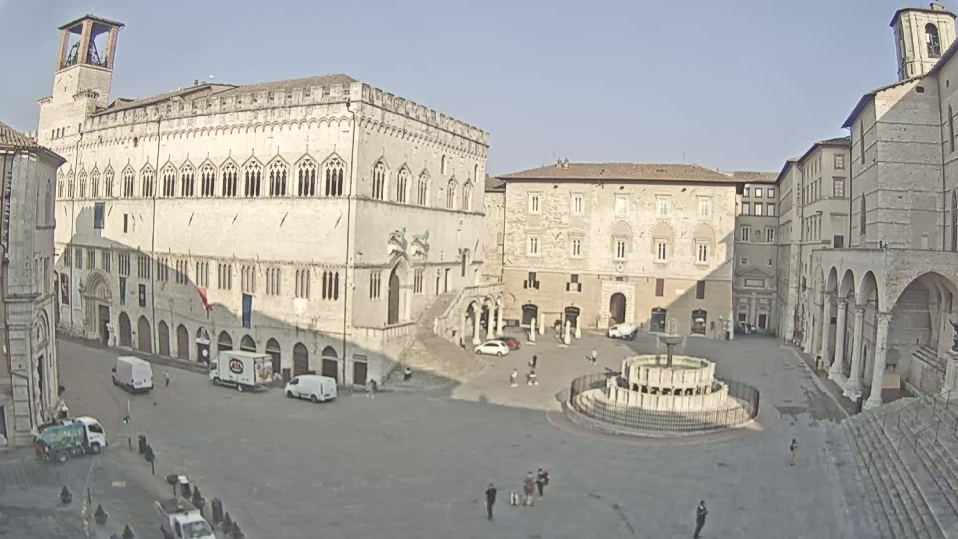 Perugia Piazza IV Novembre Square Live Cam - Umbria, Italy