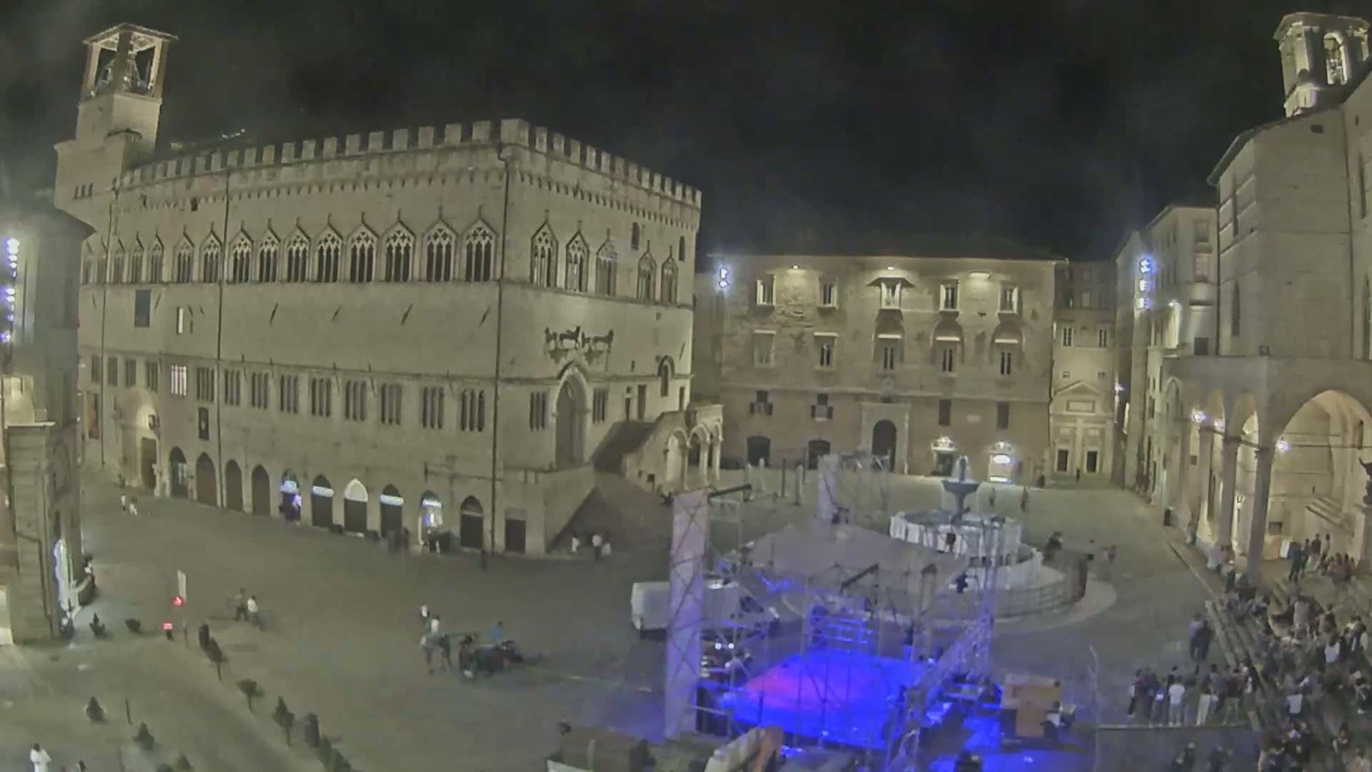 Perugia Piazza IV Novembre Square Live Cam - Umbria, Italy