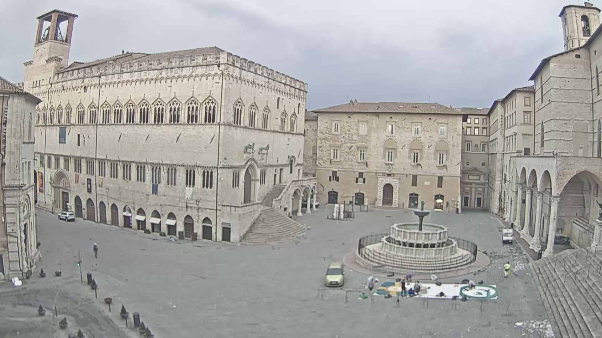 Perugia Piazza IV Novembre Square Live Cam - Umbria, Italy