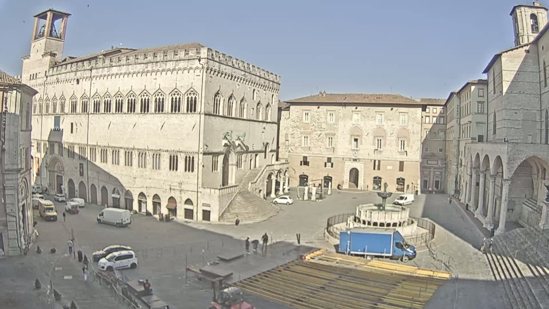 Perugia Piazza IV Novembre Square Live Cam - Umbria, Italy