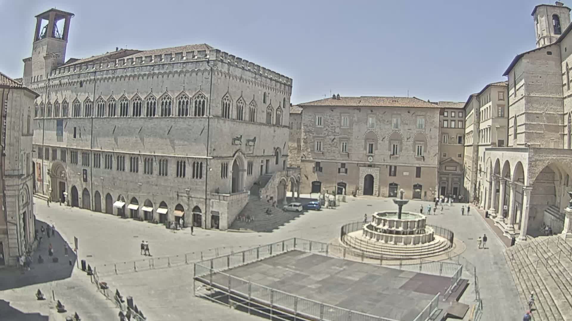 Perugia Piazza IV Novembre Square Live Cam - Umbria, Italy