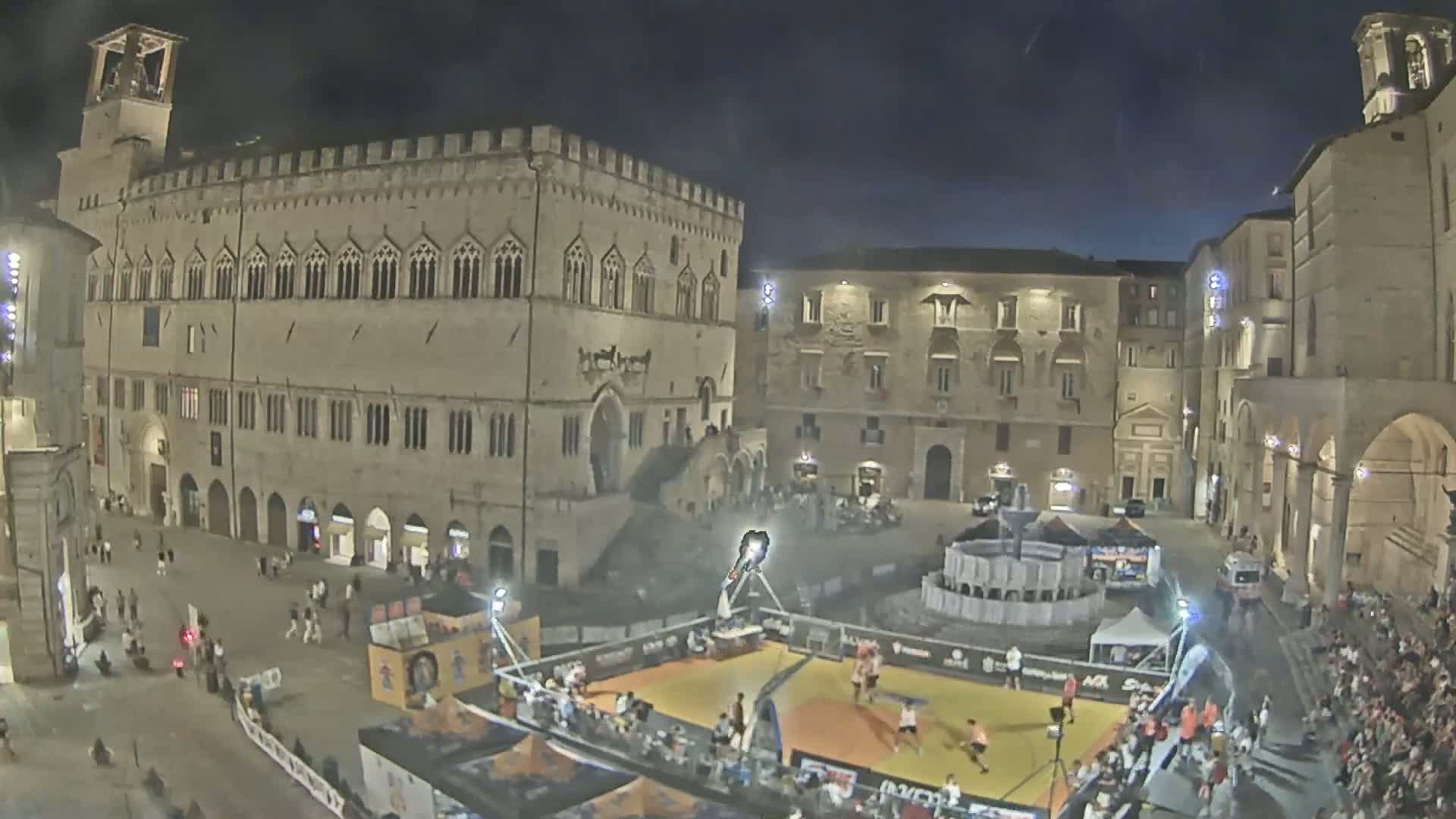 Perugia Piazza IV Novembre Square Live Cam - Umbria, Italy