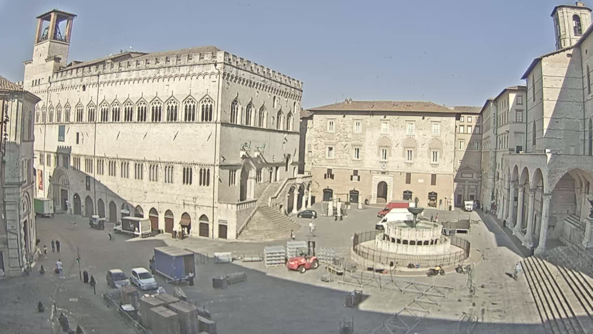 Perugia Piazza IV Novembre Square Live Cam - Umbria, Italy