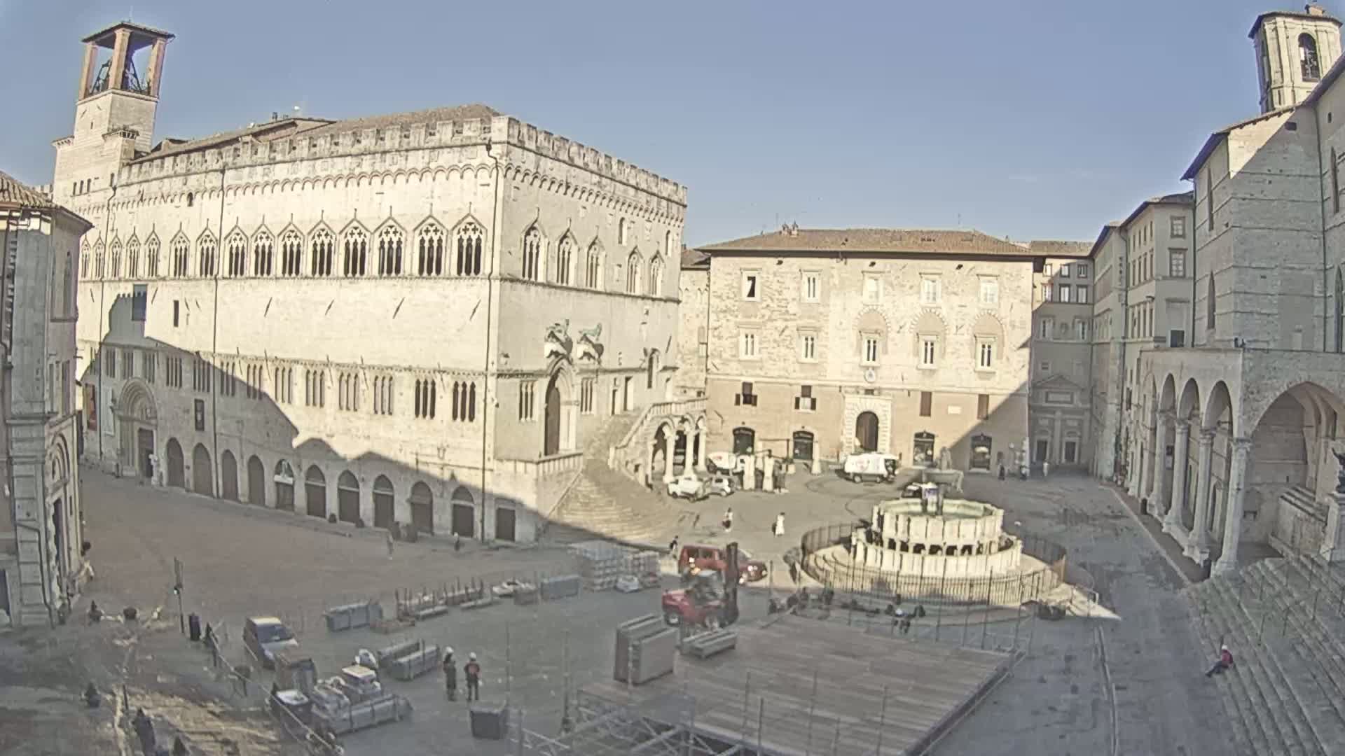Perugia Piazza IV Novembre Square Live Cam - Umbria, Italy