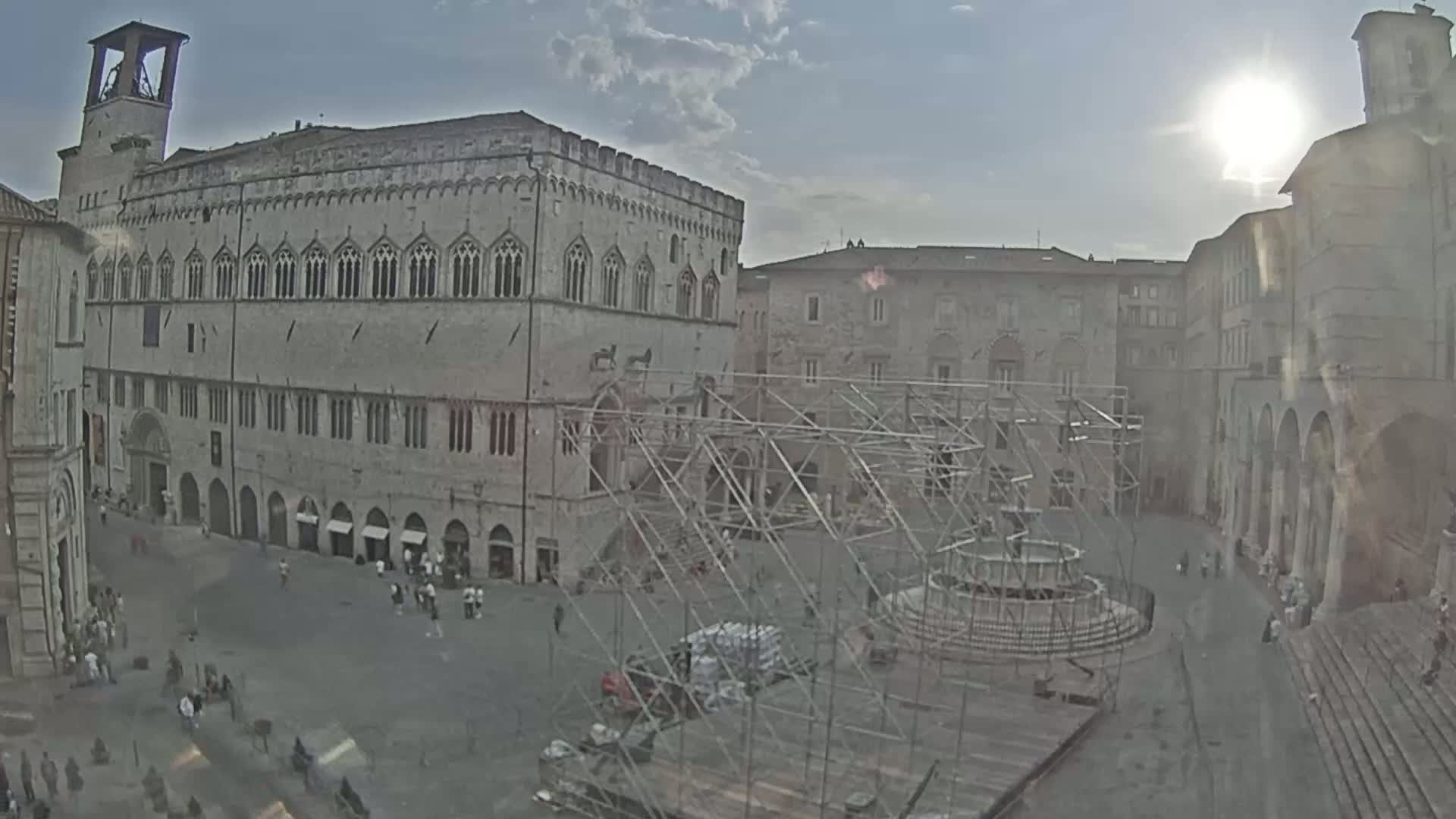 Perugia Piazza IV Novembre Square Live Cam - Umbria, Italy