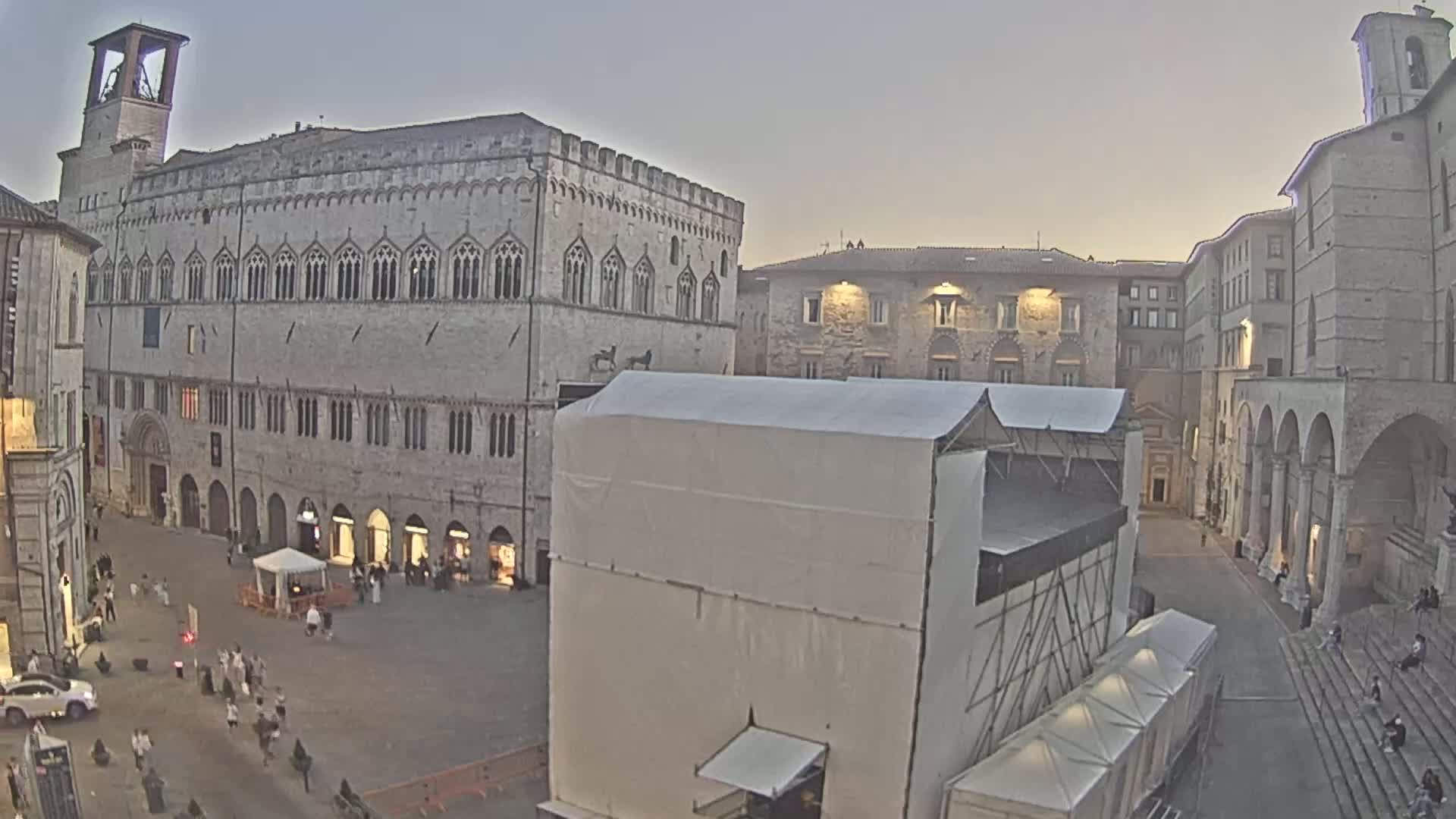Perugia Piazza IV Novembre Square Live Cam - Umbria, Italy