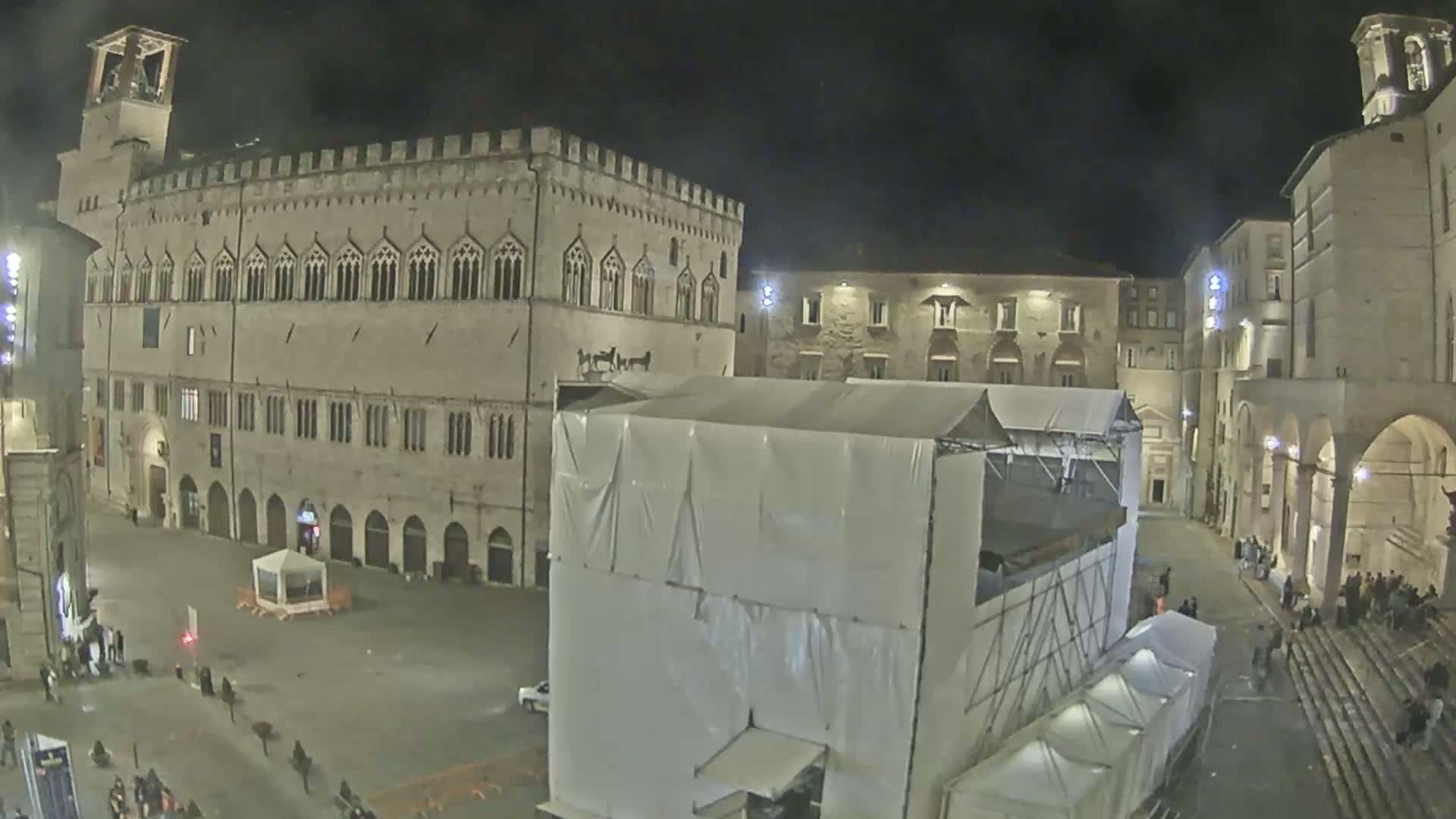 Perugia Piazza IV Novembre Square Live Cam - Umbria, Italy