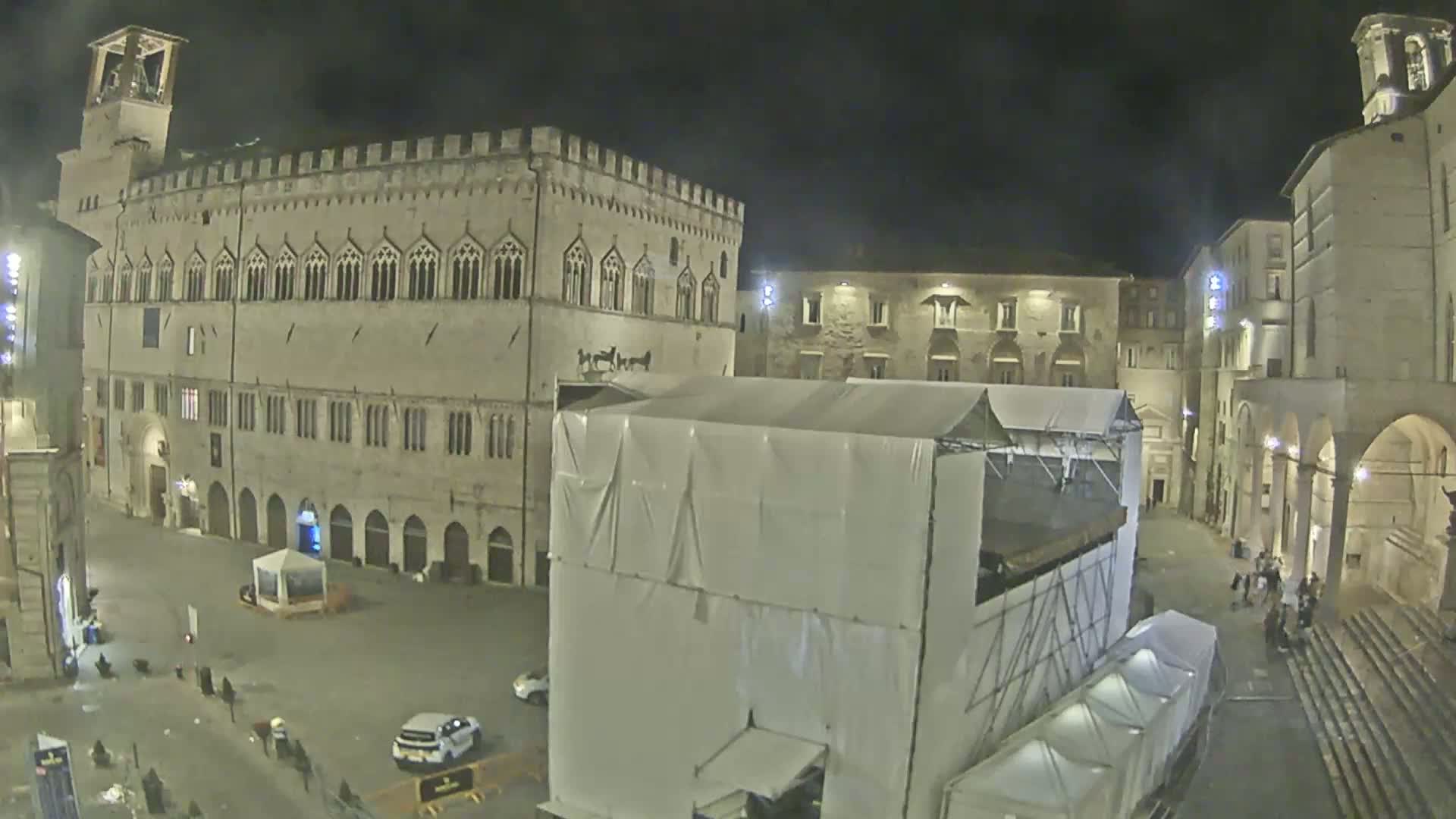 Perugia Piazza IV Novembre Square Live Cam - Umbria, Italy