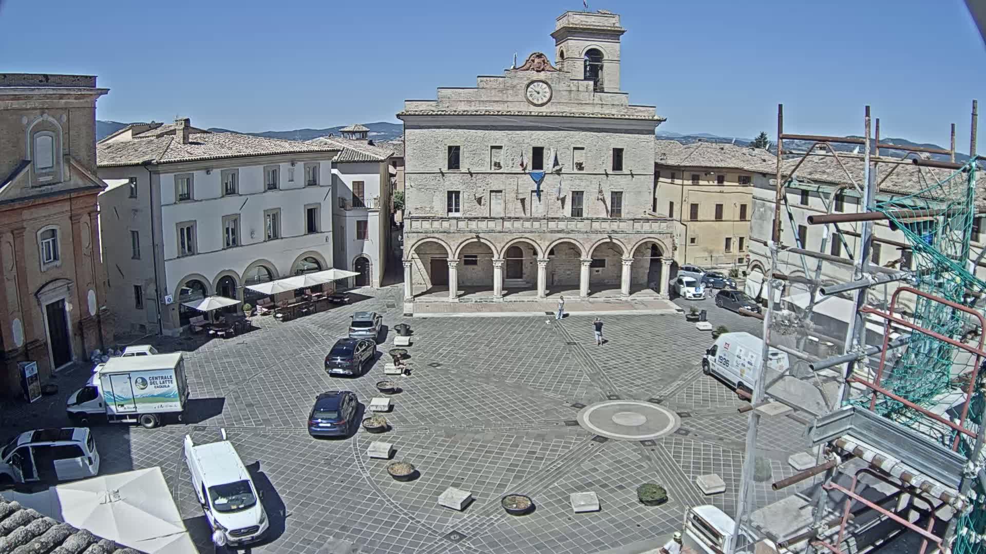 Perugia Piazza IV Novembre Square Live Cam - Umbria, Italy