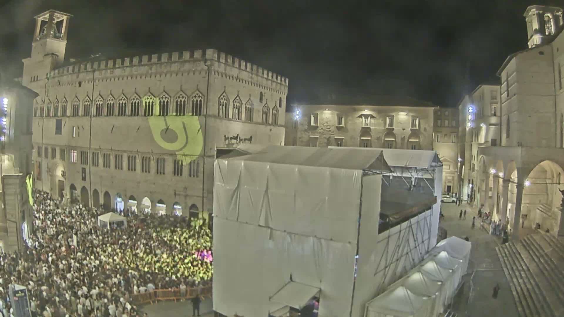 Perugia Piazza IV Novembre Square Live Cam - Umbria, Italy