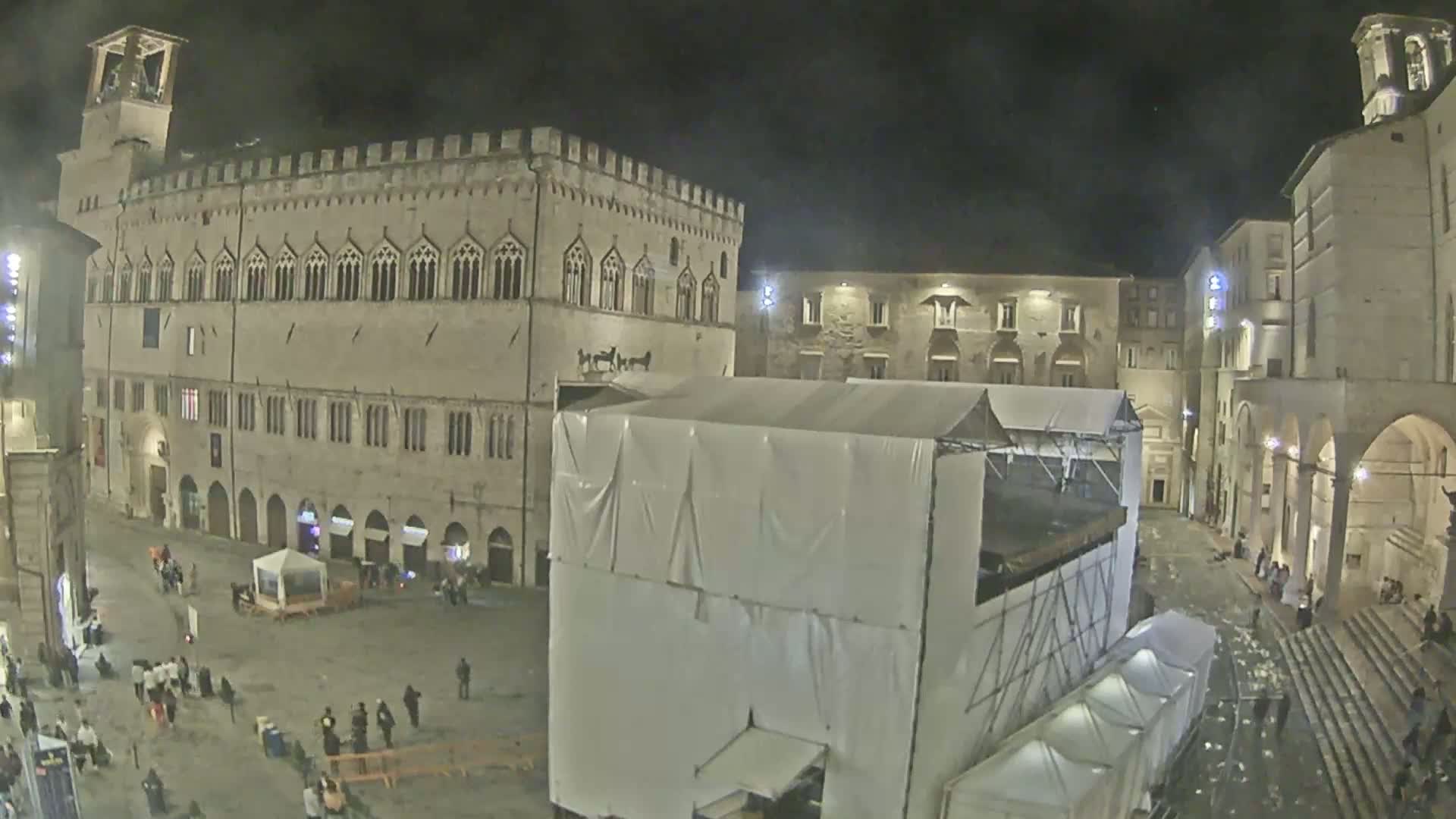 Perugia Piazza IV Novembre Square Live Cam - Umbria, Italy