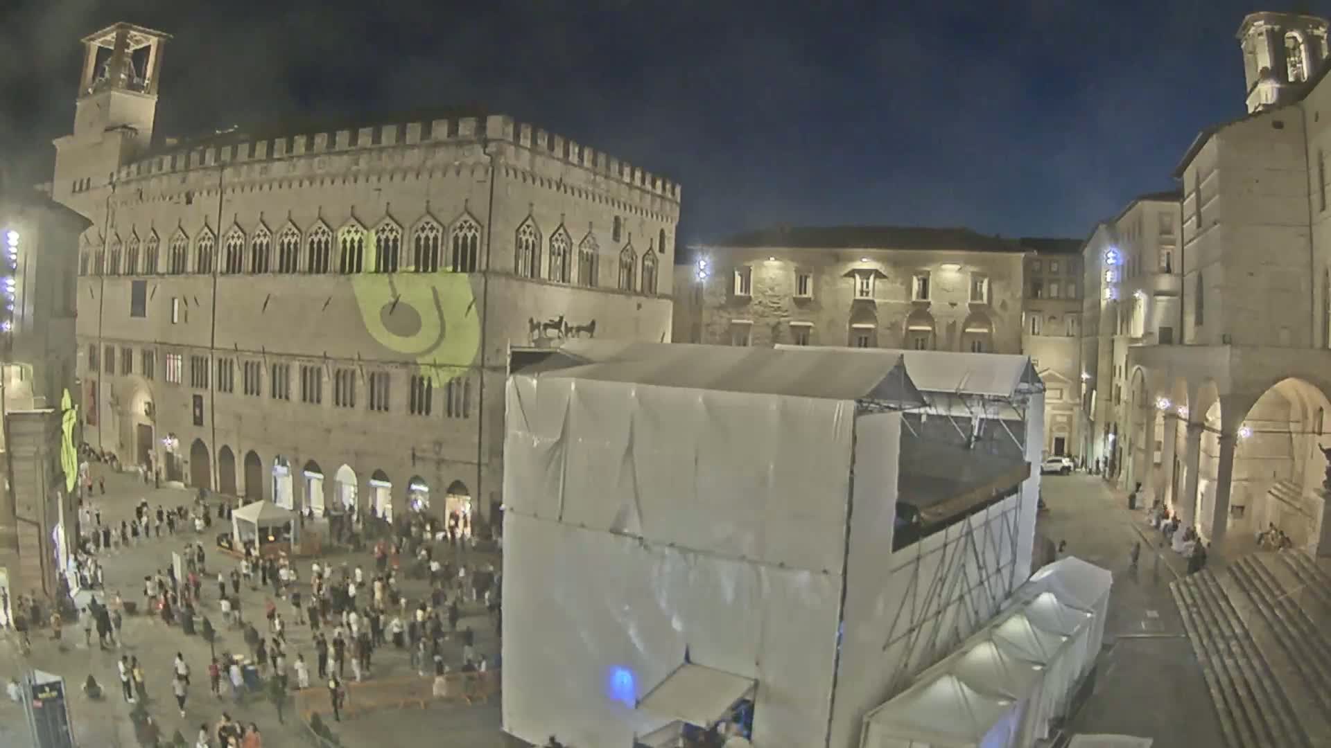 Perugia Piazza IV Novembre Square Live Cam - Umbria, Italy