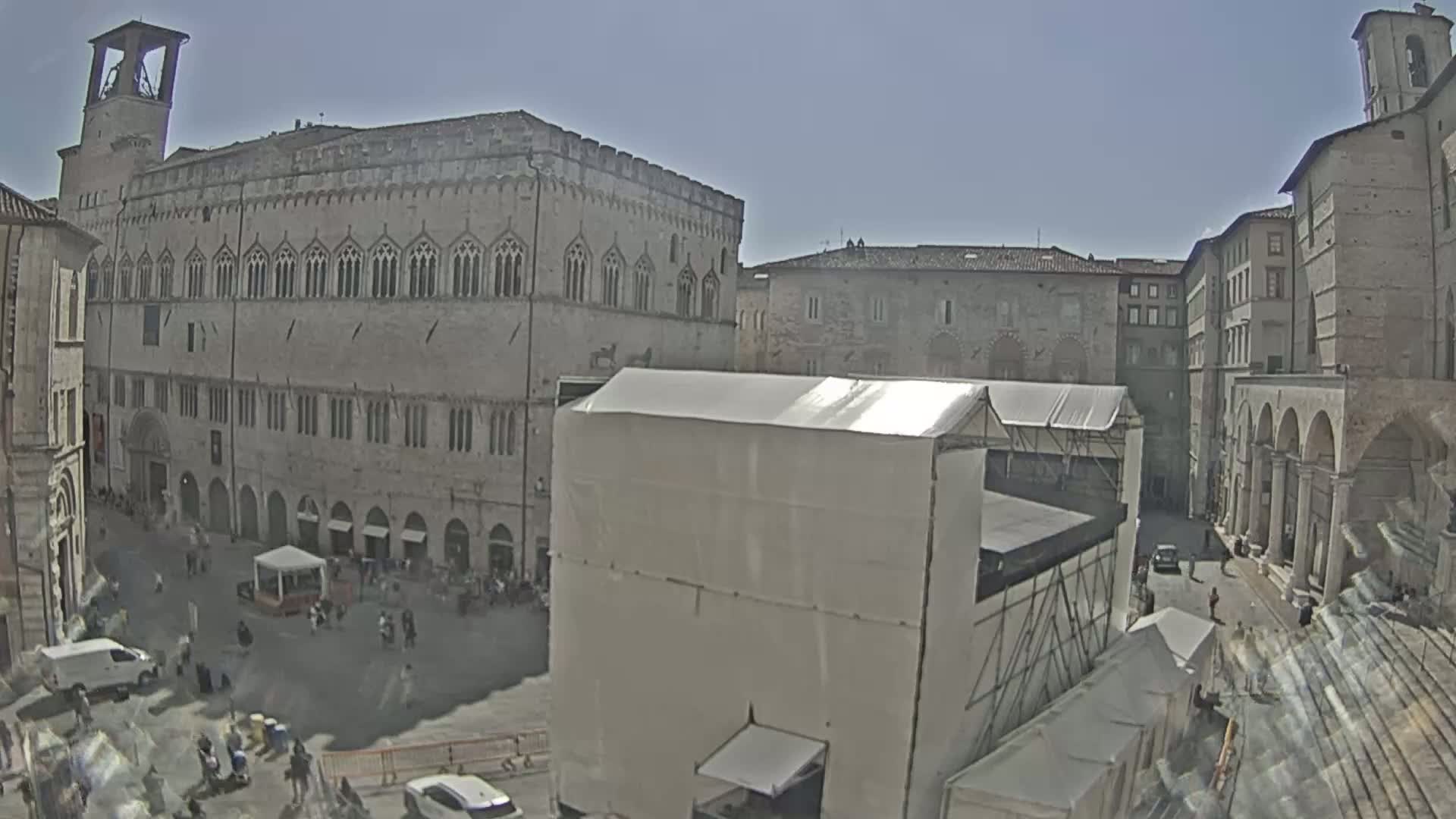 Perugia Piazza IV Novembre Square Live Cam - Umbria, Italy