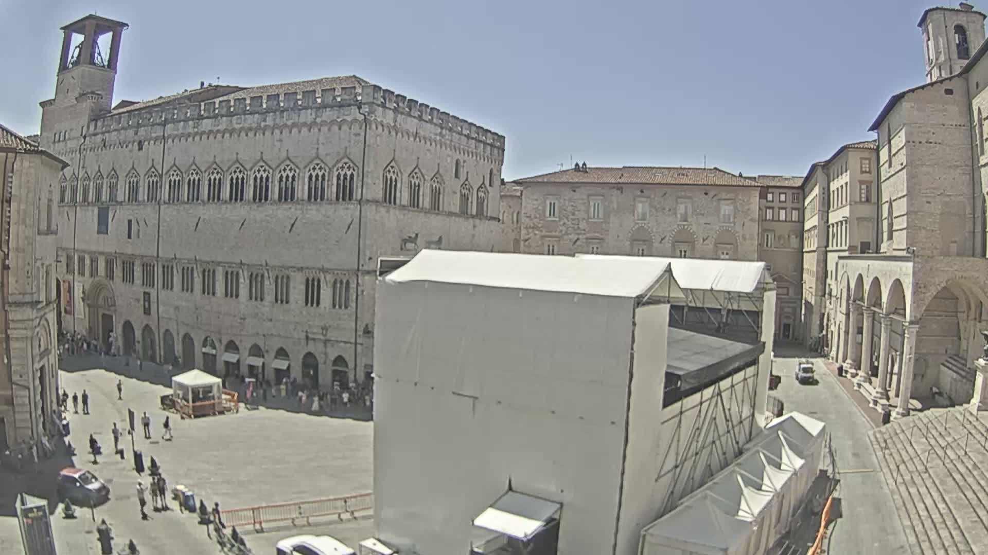 Perugia Piazza IV Novembre Square Live Cam - Umbria, Italy