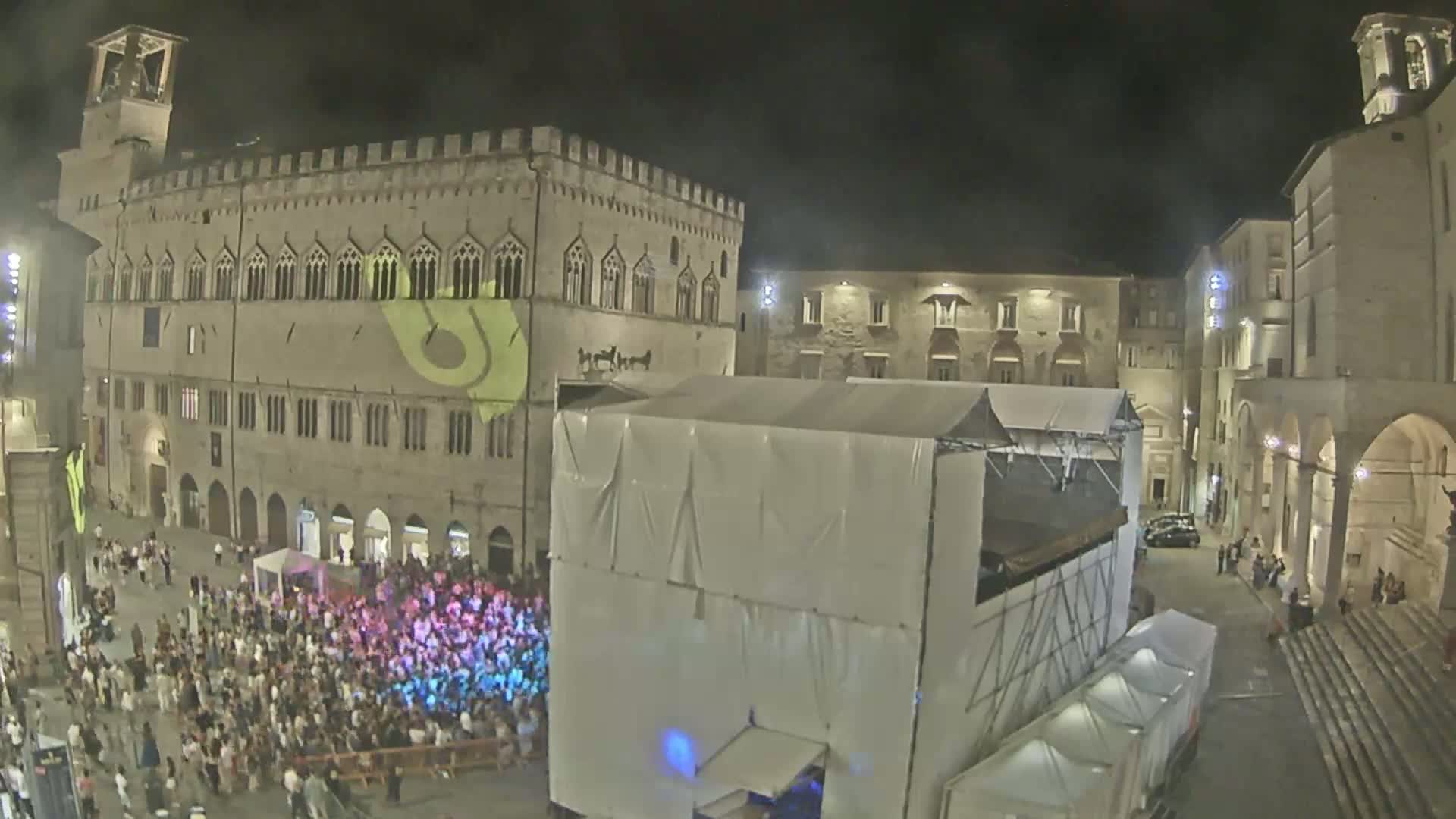 Perugia Piazza IV Novembre Square Live Cam - Umbria, Italy