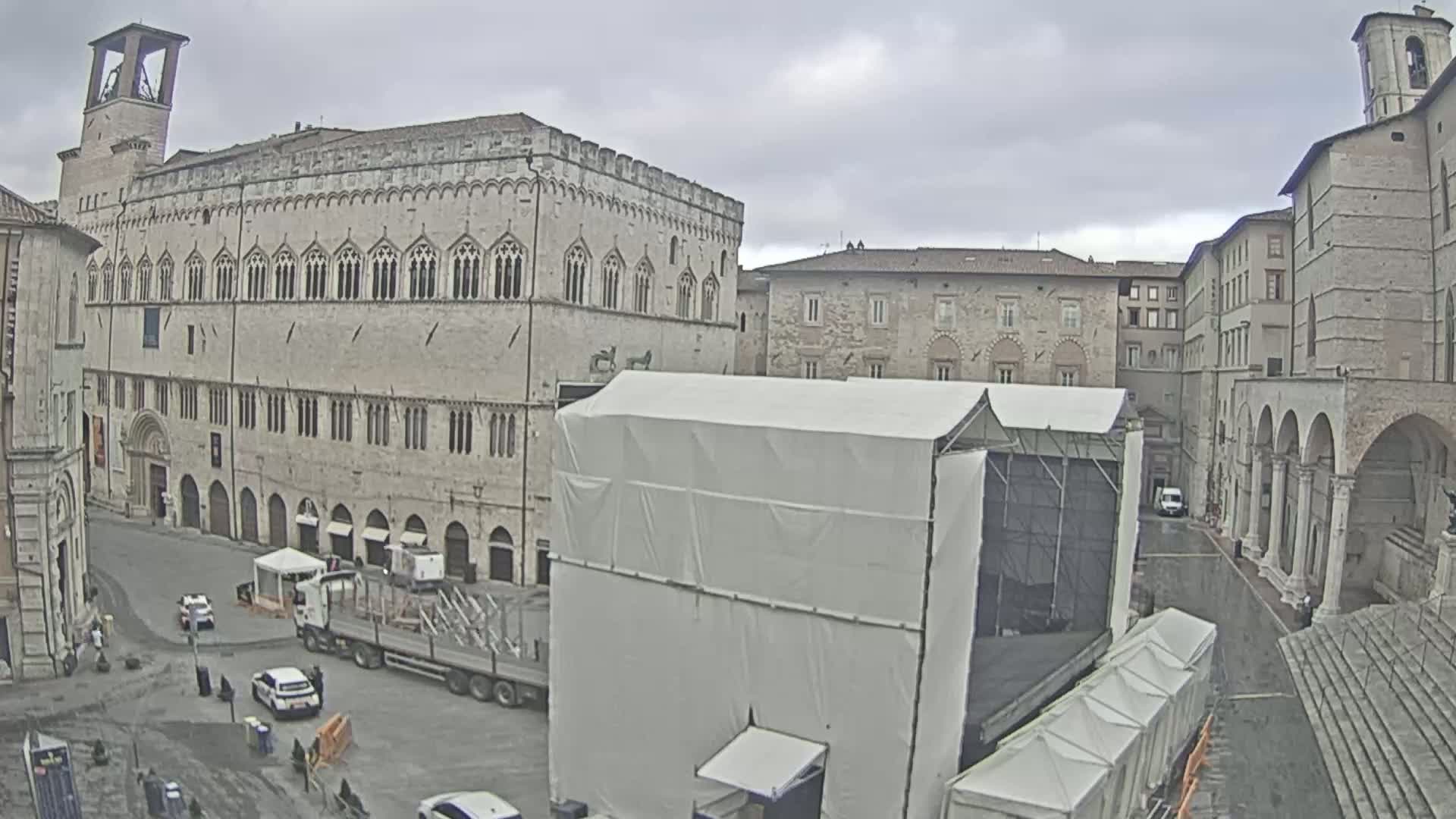 Perugia Piazza IV Novembre Square Live Cam - Umbria, Italy