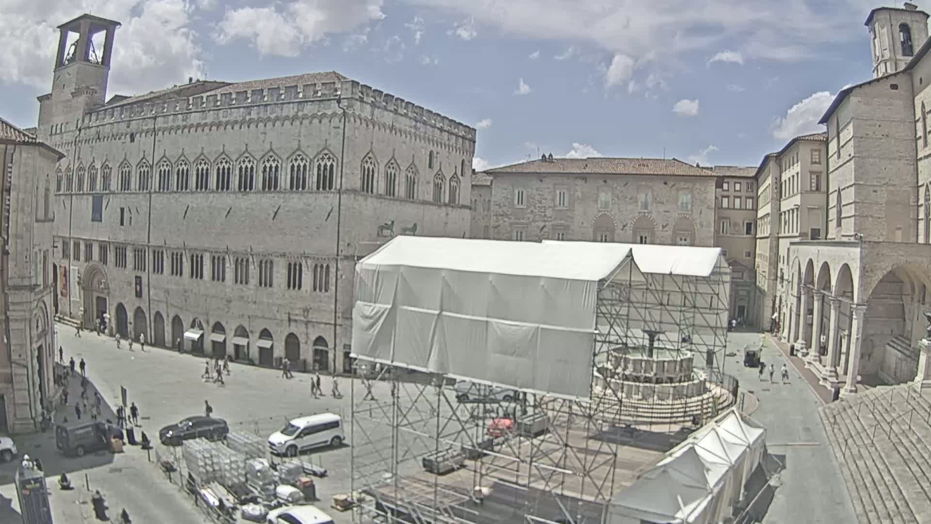Perugia Piazza IV Novembre Square Live Cam - Umbria, Italy