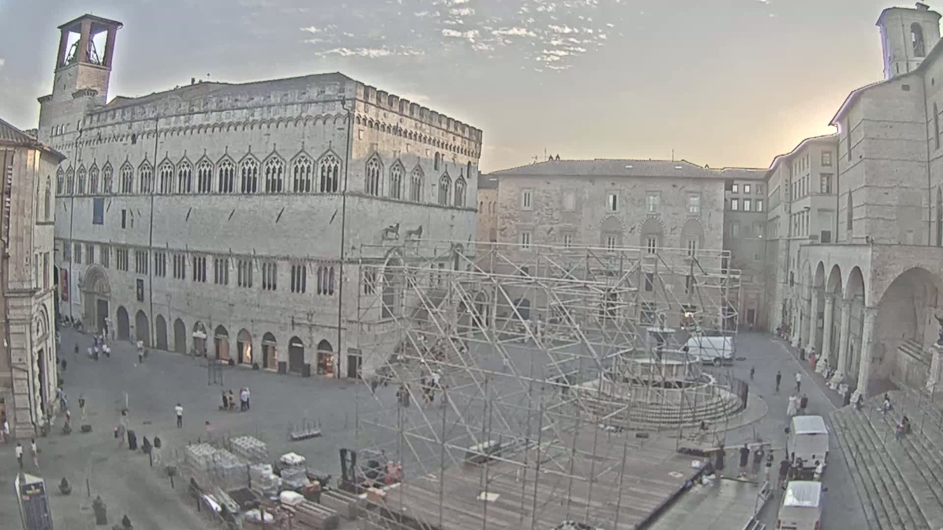 Perugia Piazza IV Novembre Square Live Cam - Umbria, Italy