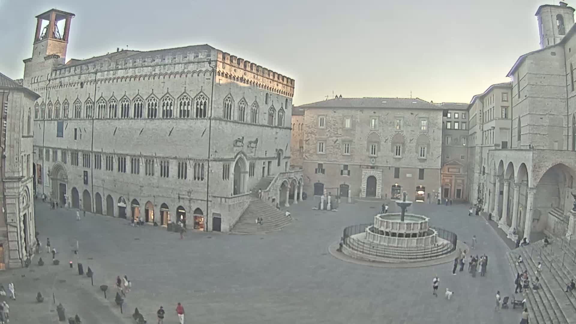 Perugia Piazza IV Novembre Square Live Cam - Umbria, Italy