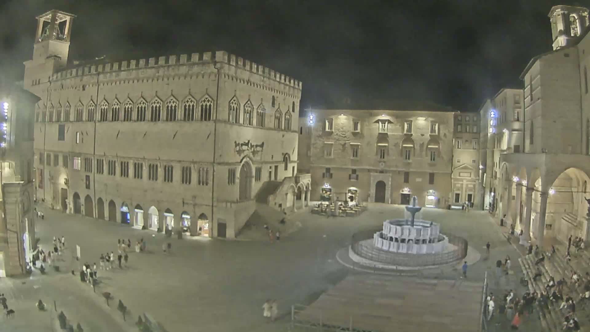 Perugia Piazza IV Novembre Square Live Cam - Umbria, Italy