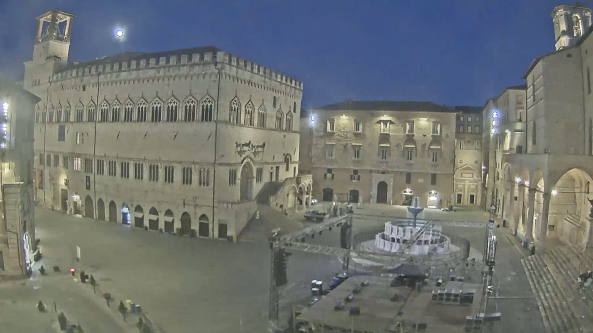 Perugia Piazza IV Novembre Square Live Cam - Umbria, Italy