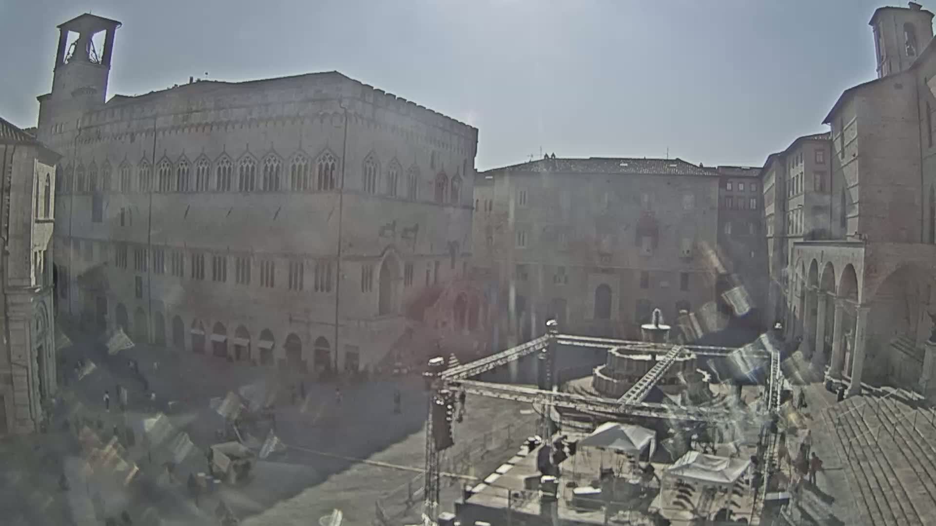Perugia Piazza IV Novembre Square Live Cam - Umbria, Italy